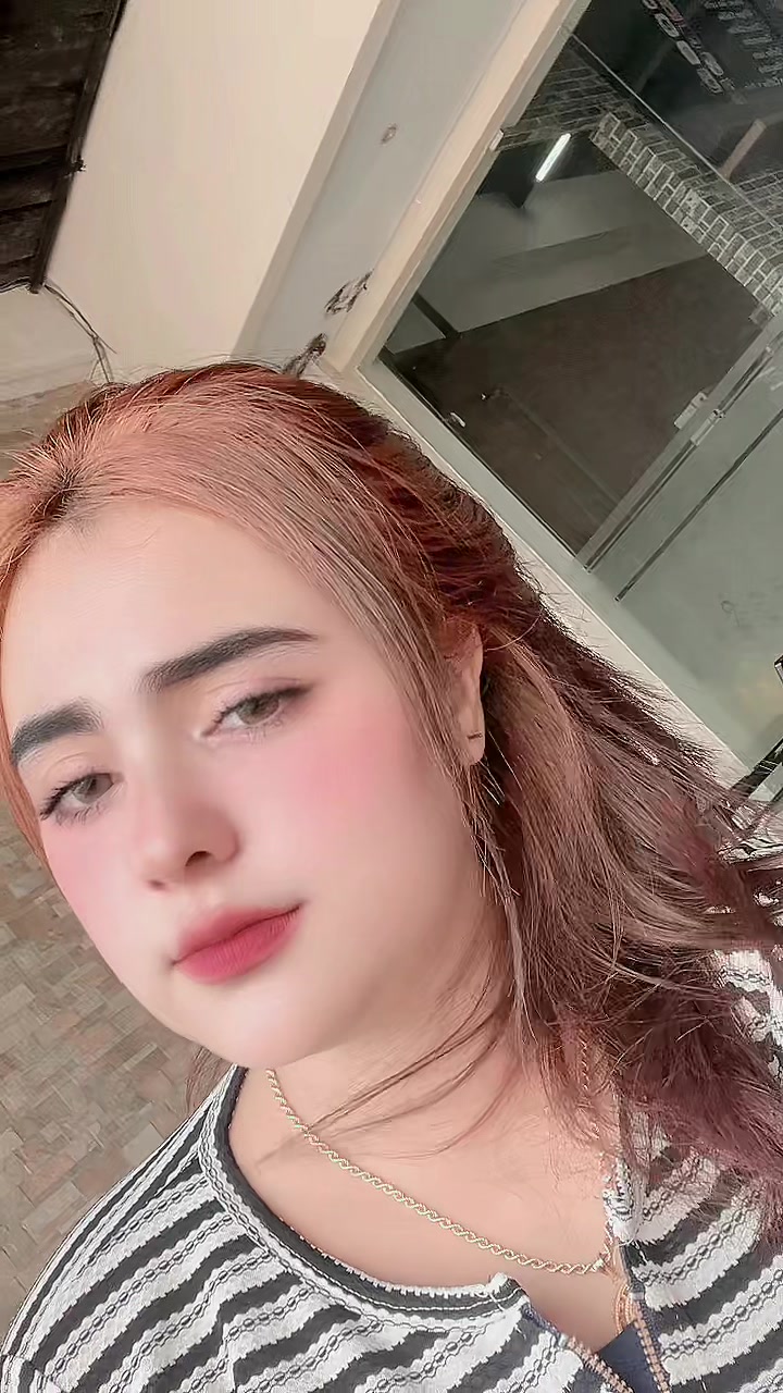 @momyzee_🦄