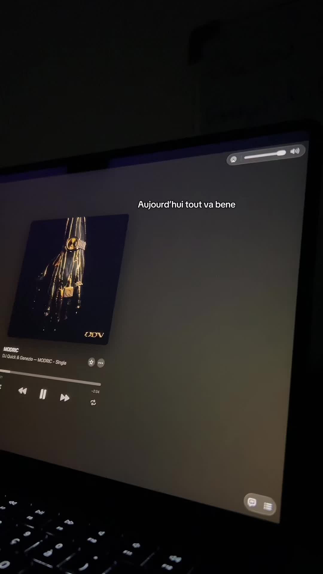 @🎧LYRICS_TOK🎵