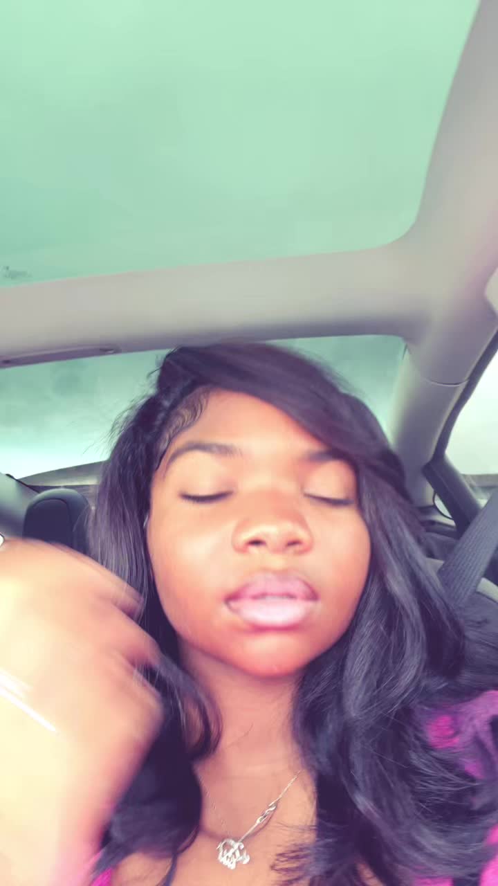 @lurkingglouu