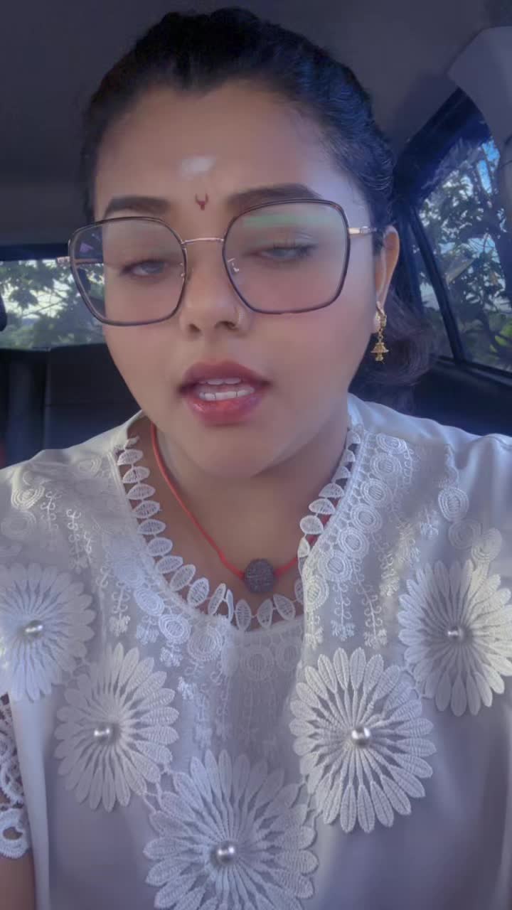 @MATHI&rsquo;S UNIVERSE✨🦋