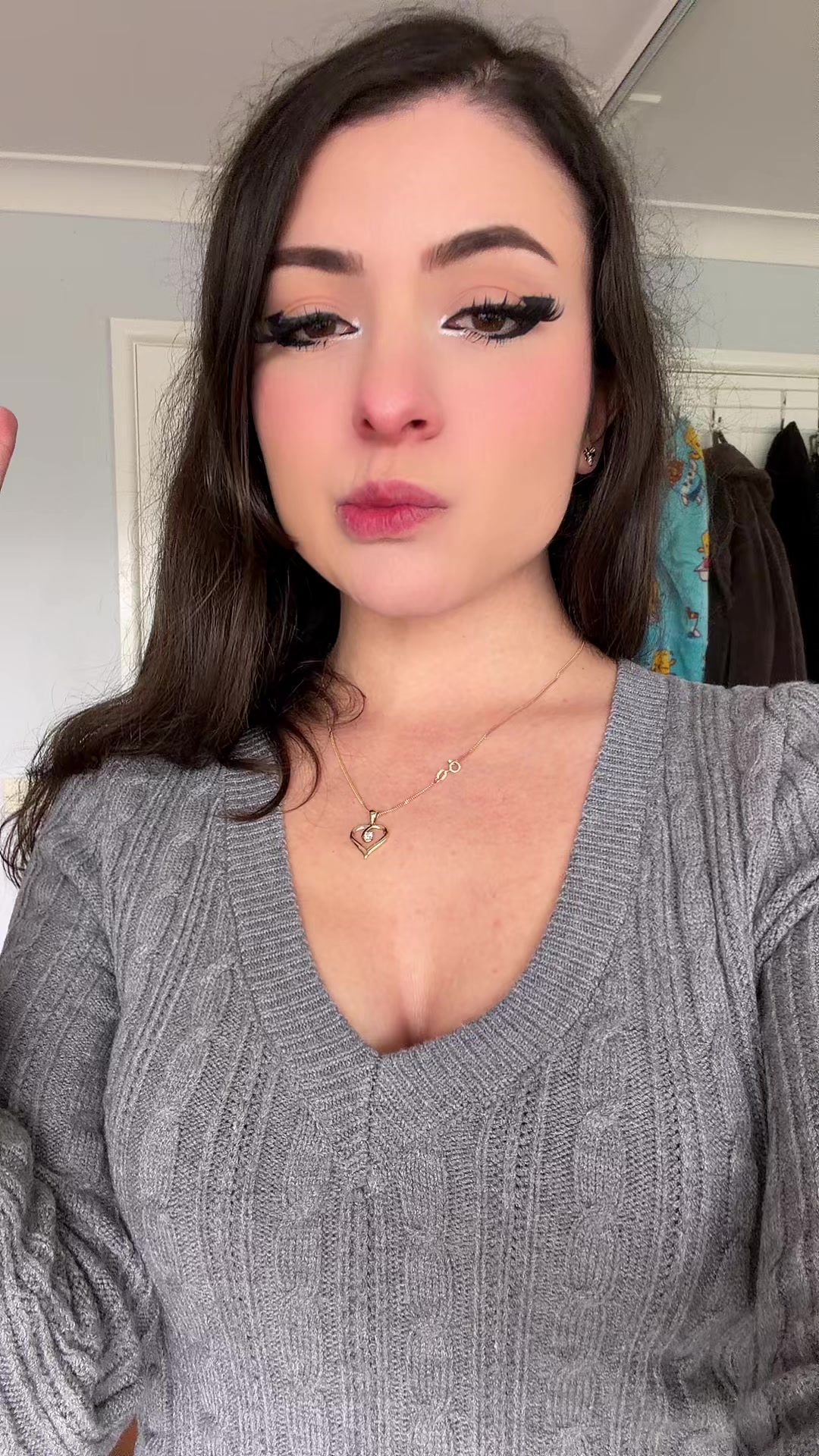 @Minacakes_12