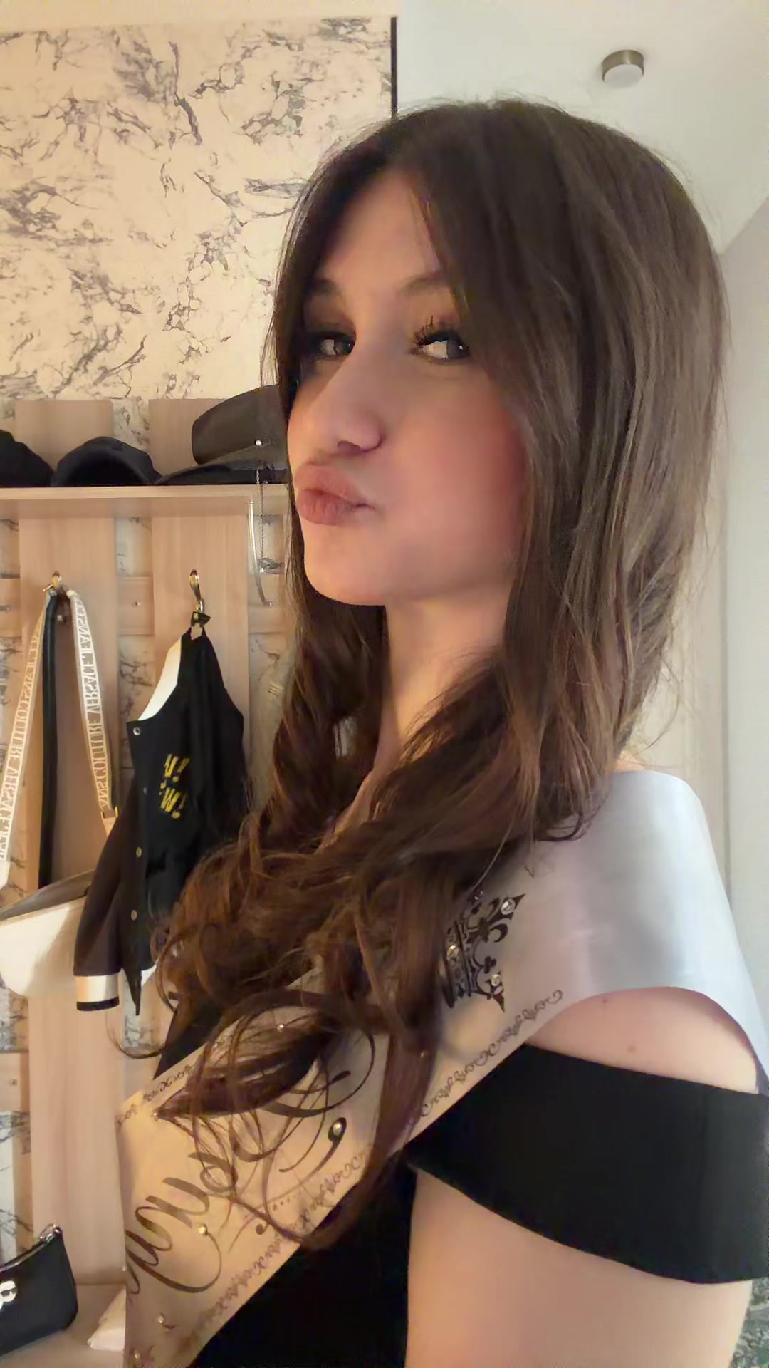 @lipvixx