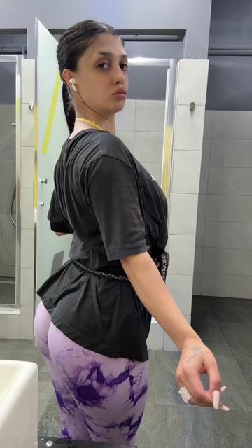 @Ioana Elenna