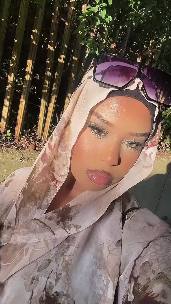 @Ri