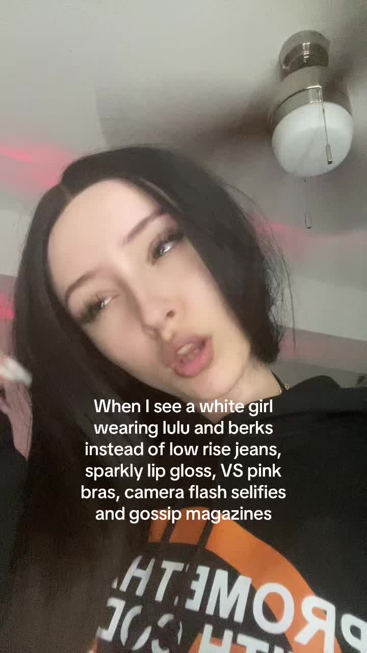@Cruxlla