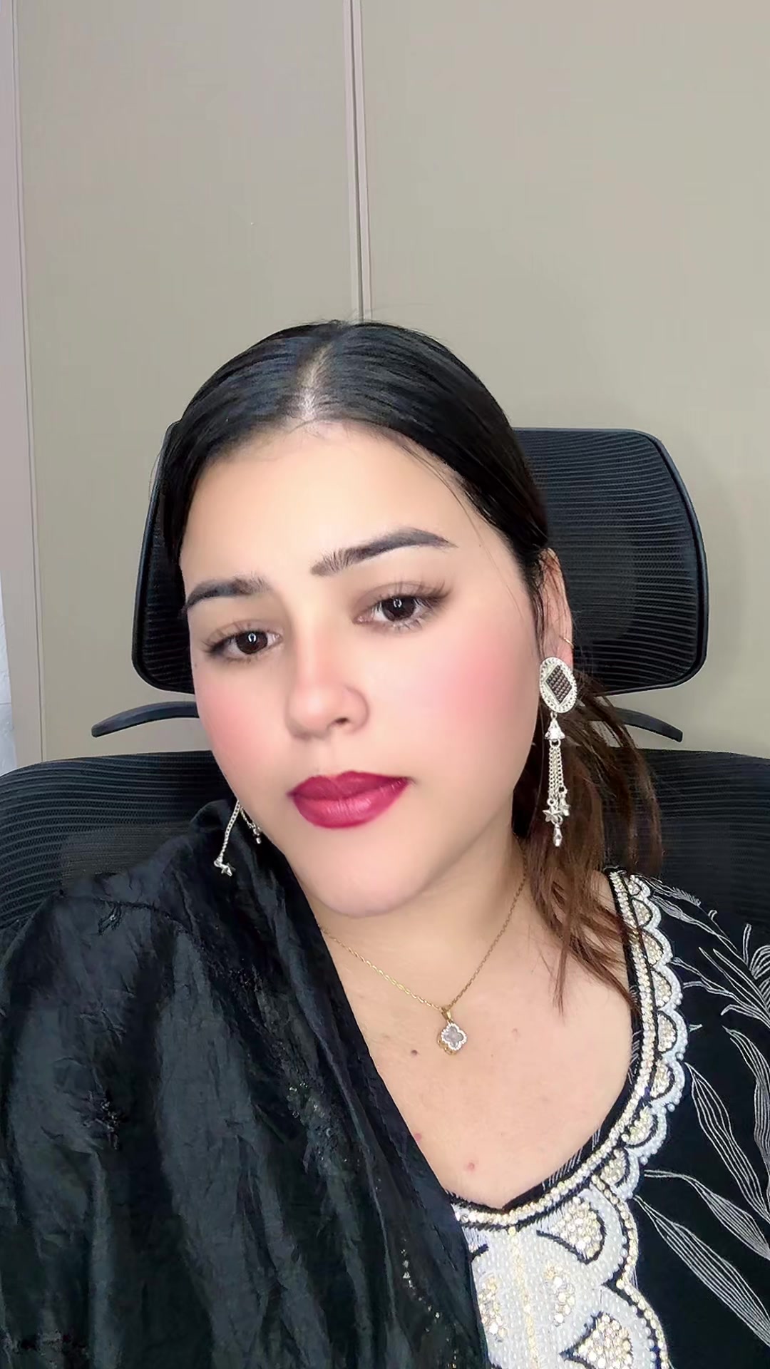 @Depika🇳🇵❤🇶🇦