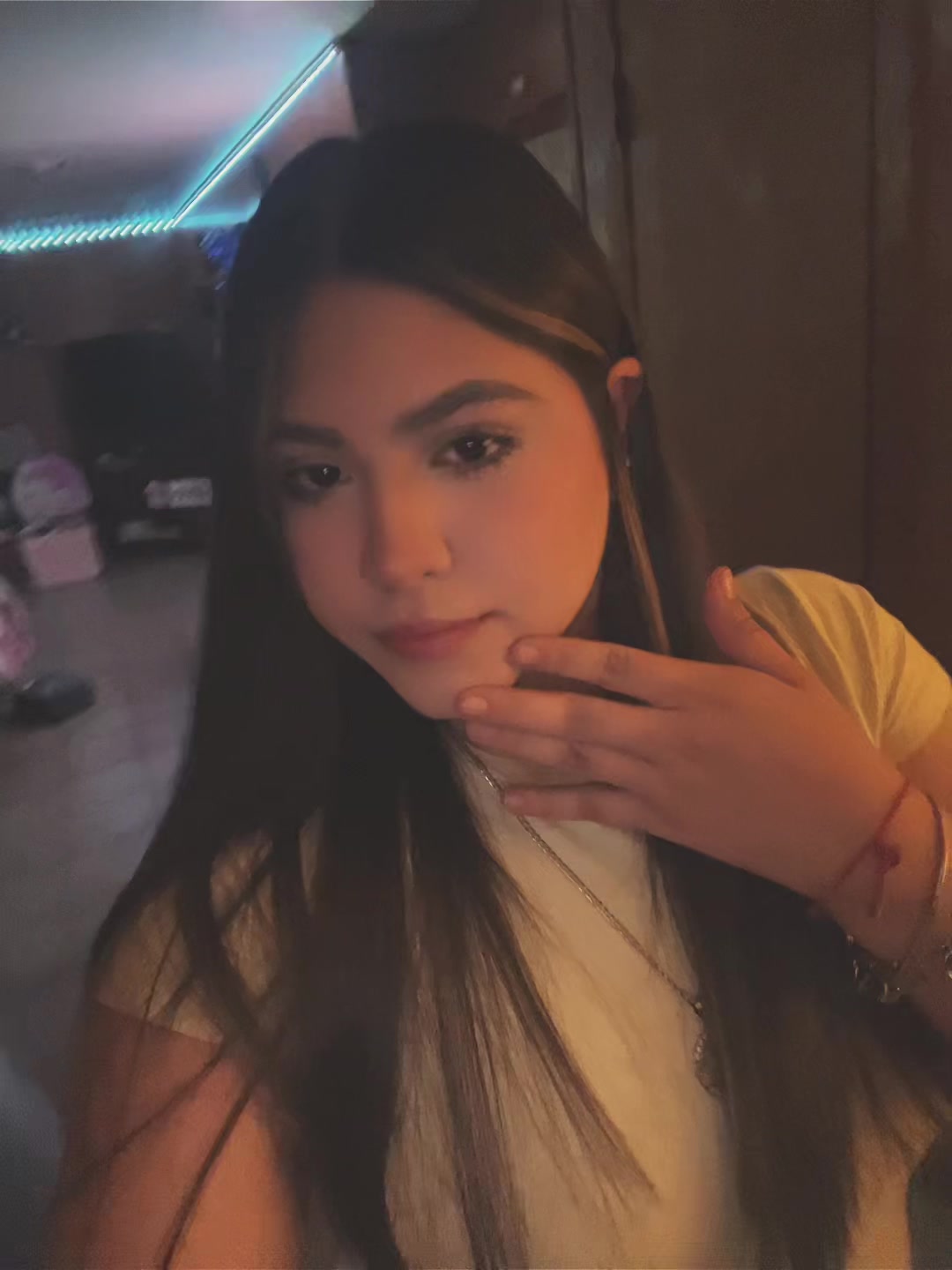 @vicky