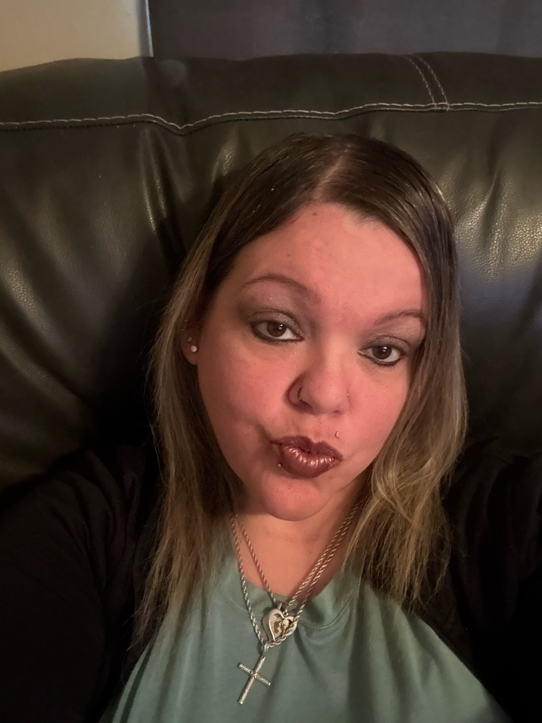 @😈😇Rebbecca🦿&hearts;️