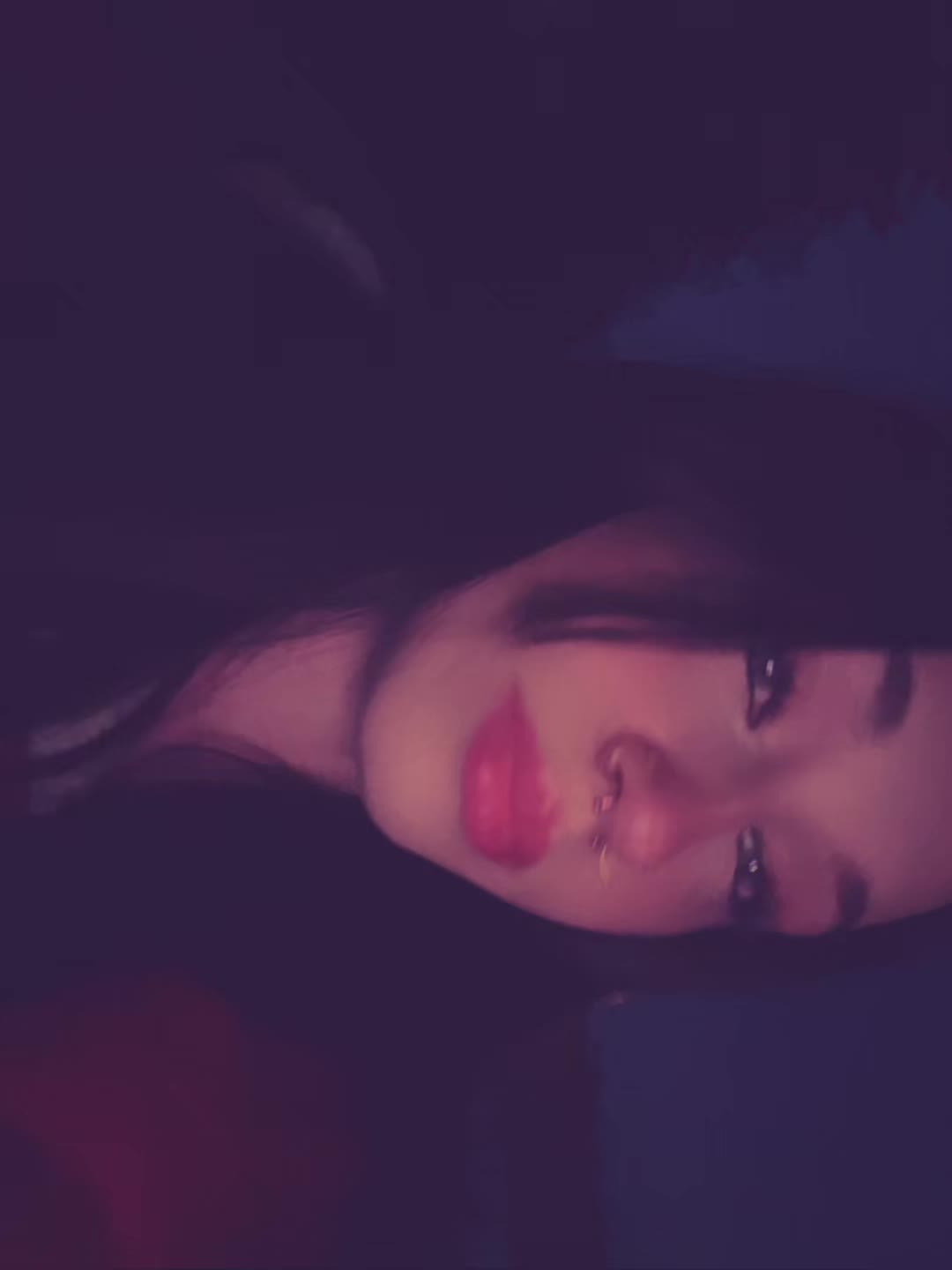 @⃟