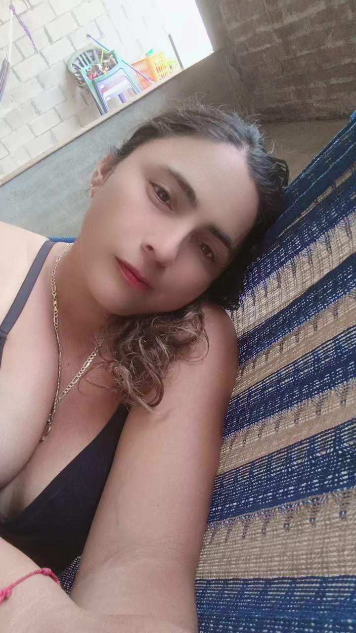 @Claudia Saravia