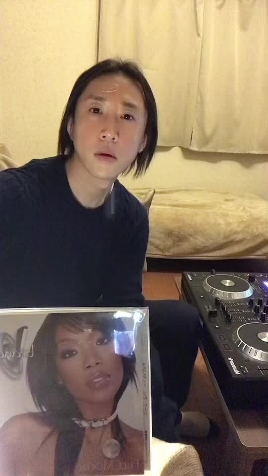 @ThisRnB