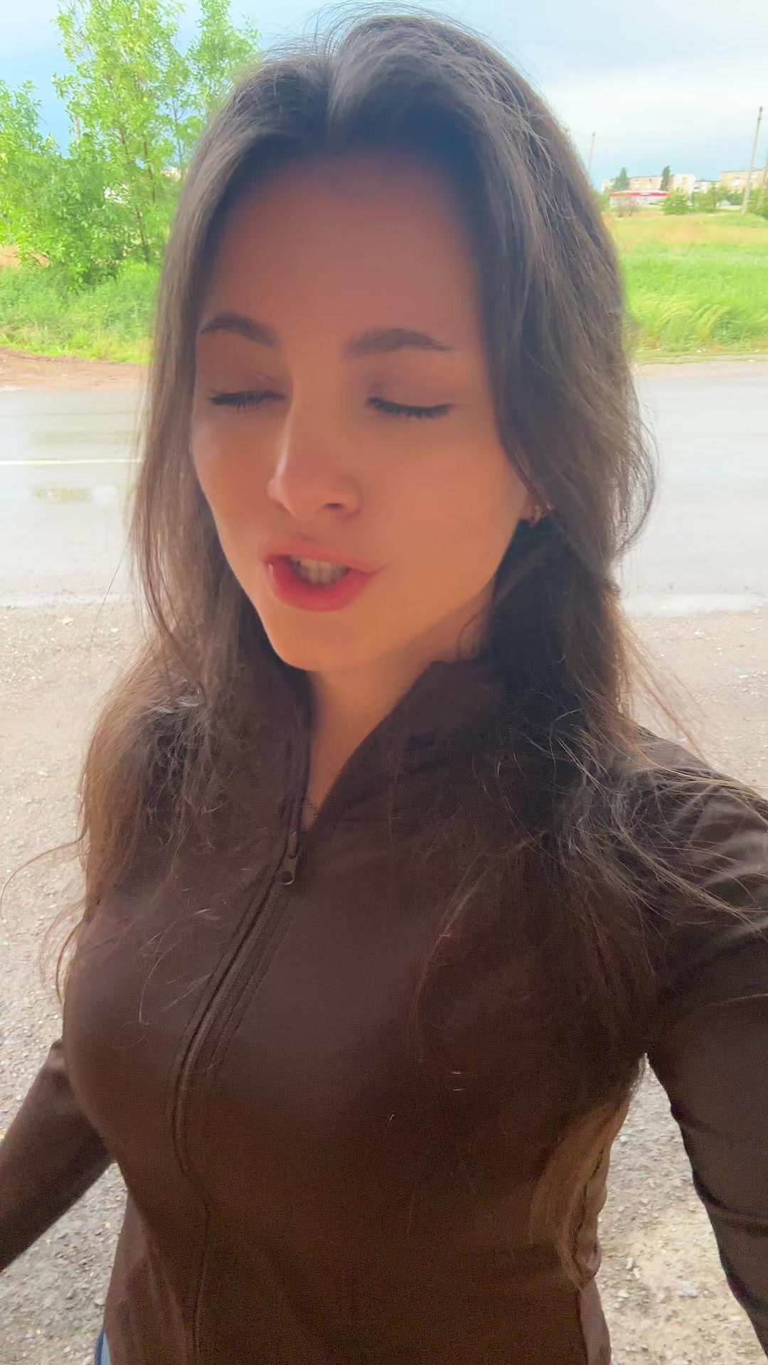 @🦊