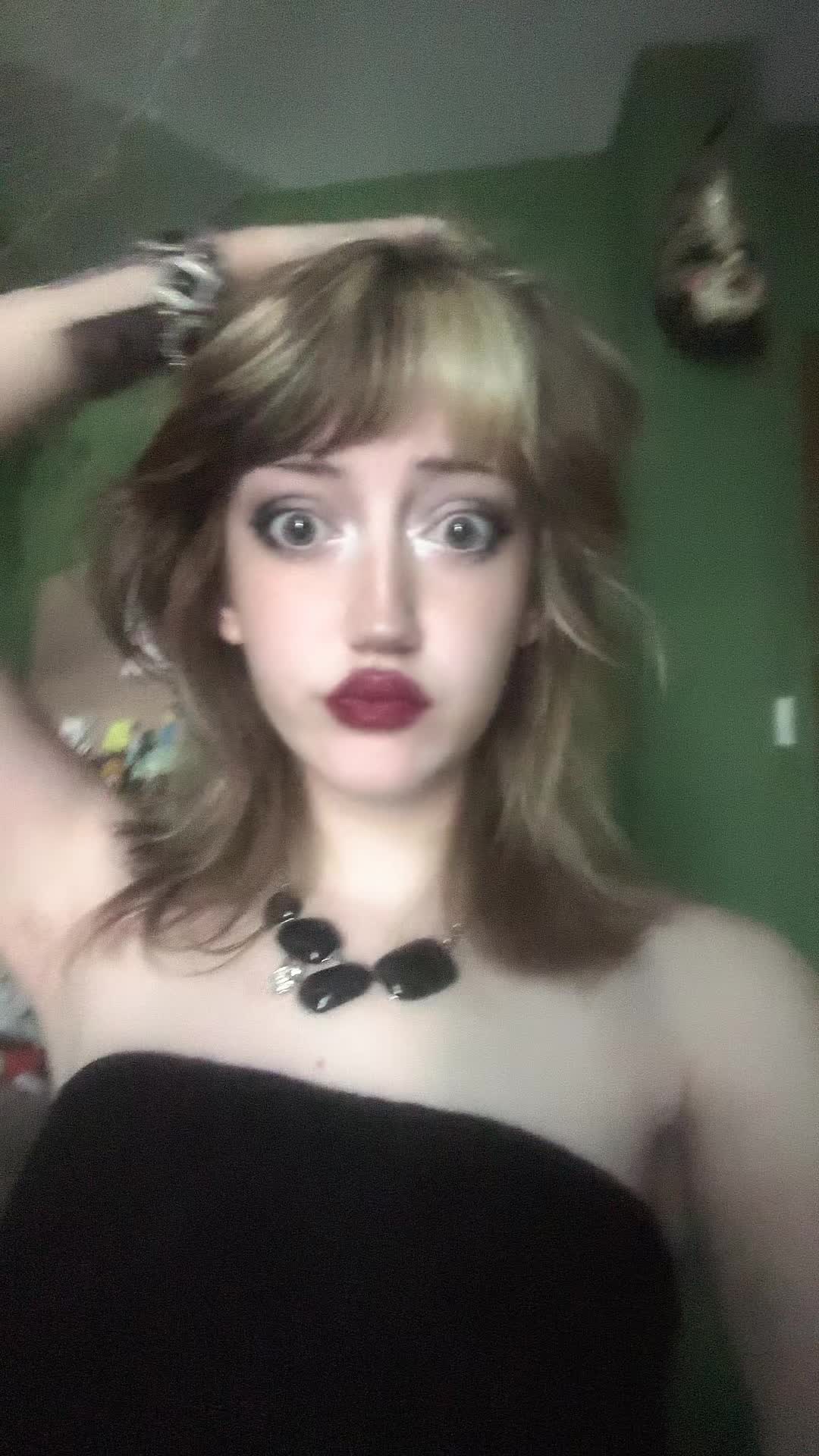 @Kriszti