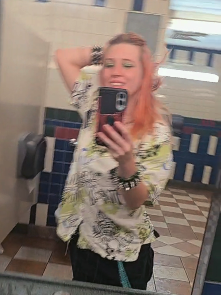@Jaylee_exists