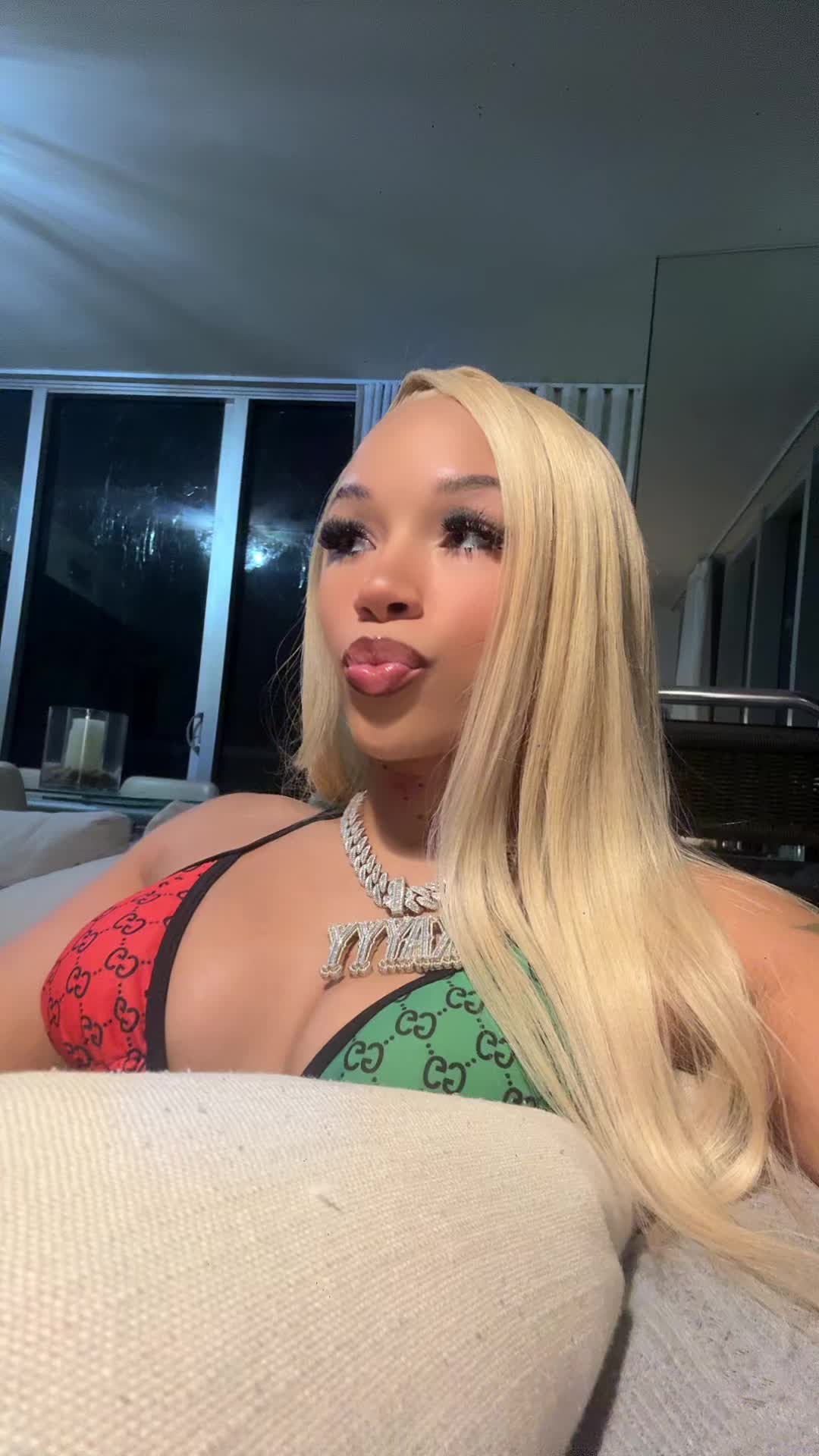 @Kayyy
