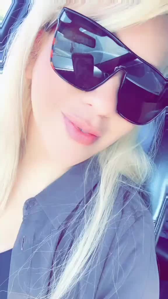 @QueenYing1