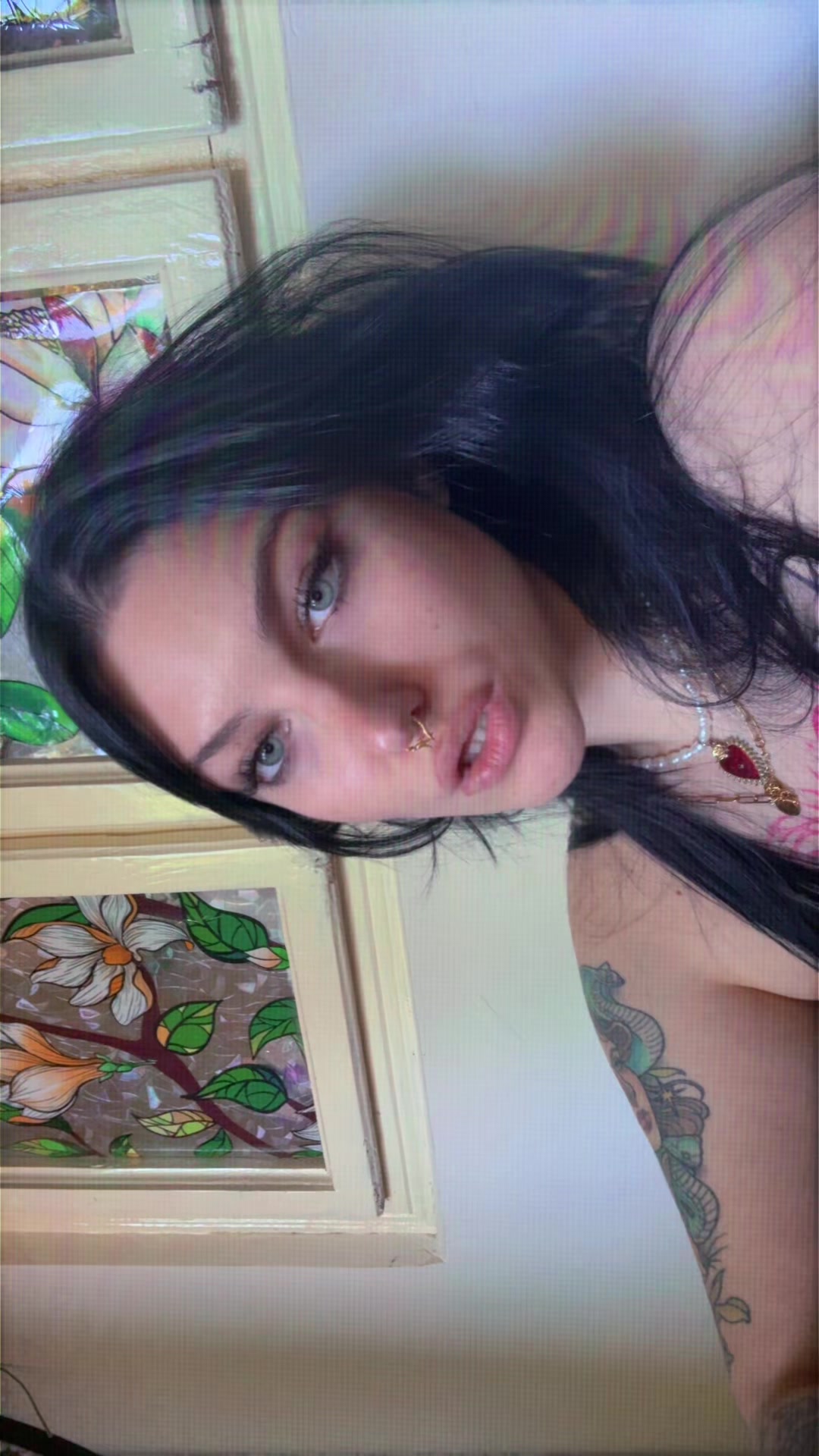 @Karina  👩&zwj;❤️&zwj;💋&zwj;👩