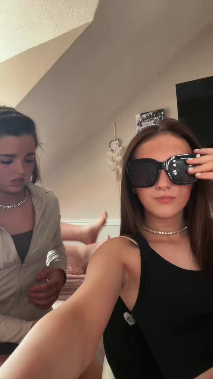 @Lolaa.honey.lacey.darcy.mia