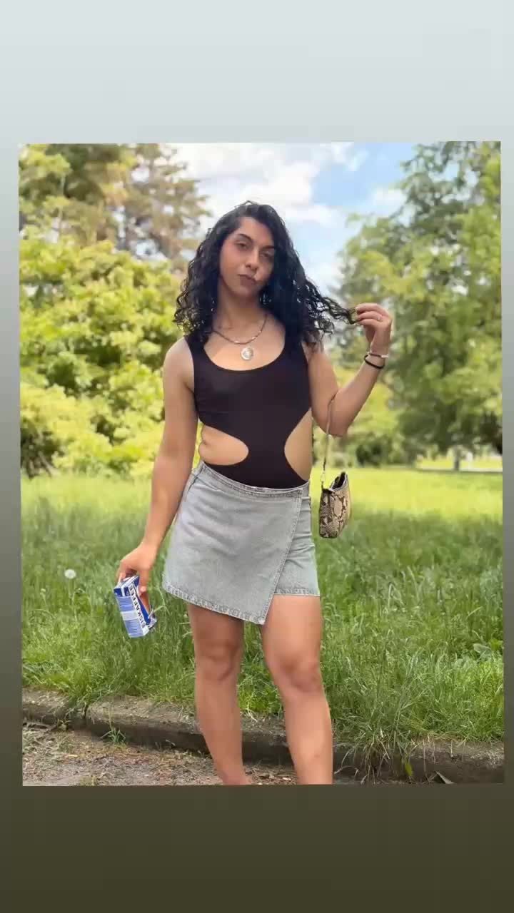 @&Scaron;ejna OzgUr OzgUr