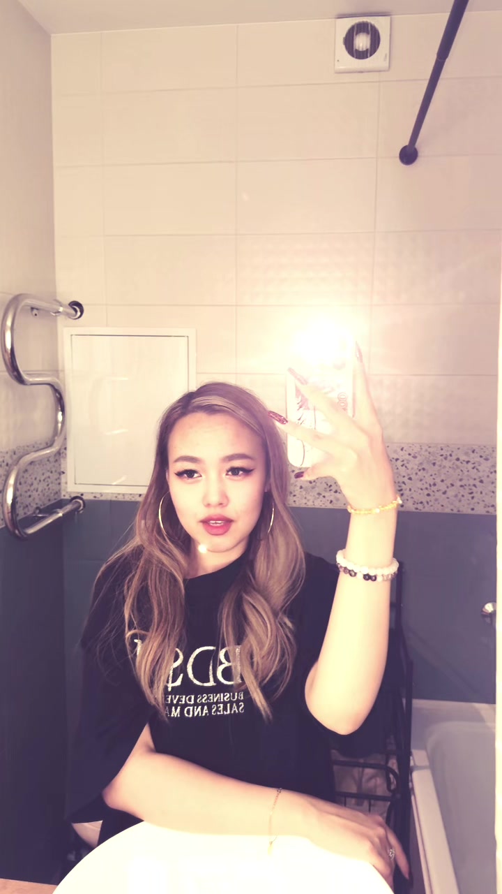 @aleonora.bu