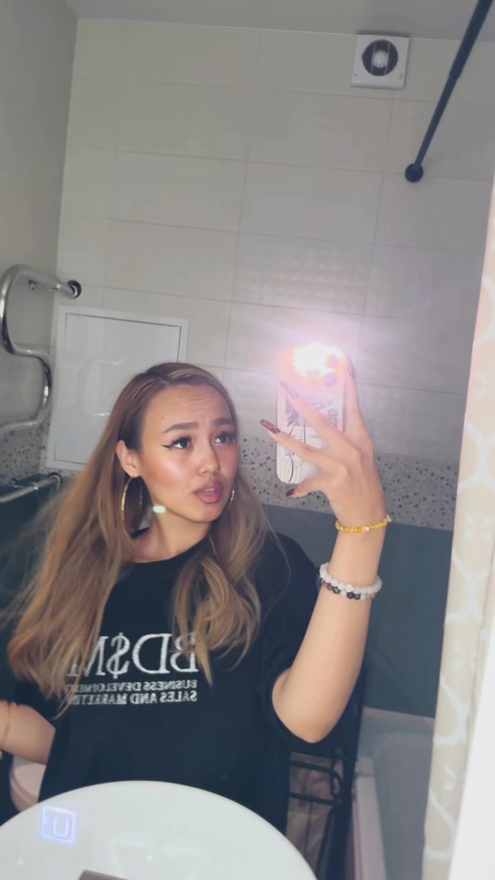 @aleonora.bu