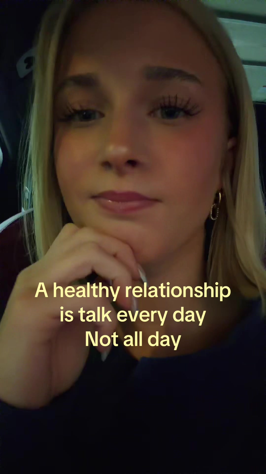 @theelliebarker