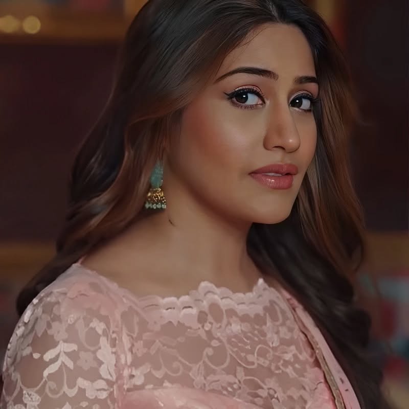 @🍂Surbhi Chandna🍂