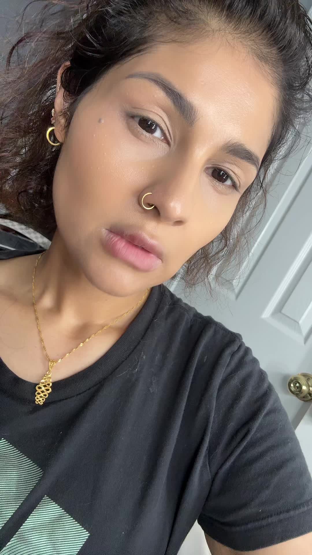 @MakeupLaveena
