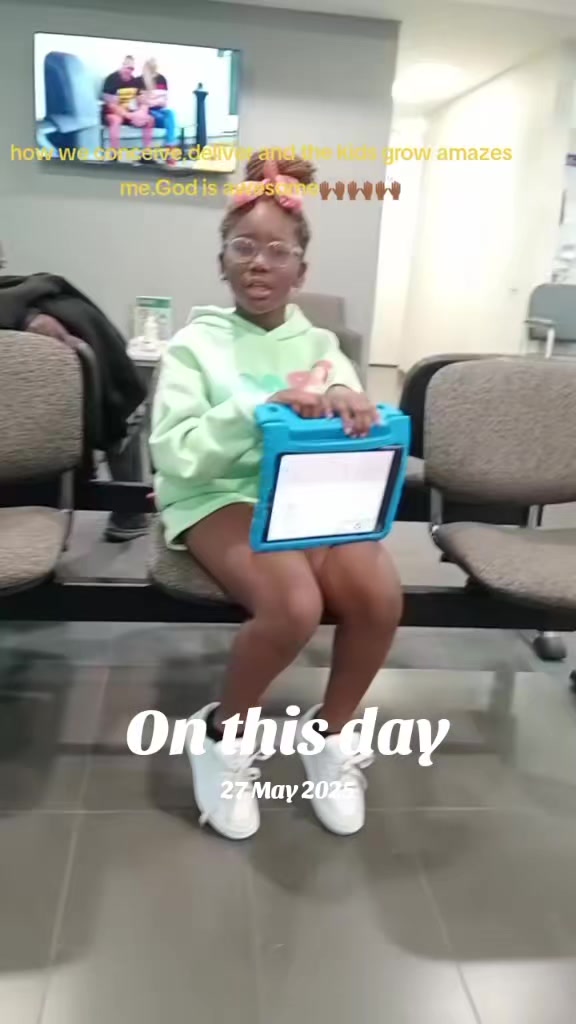 @chrissy_ajel