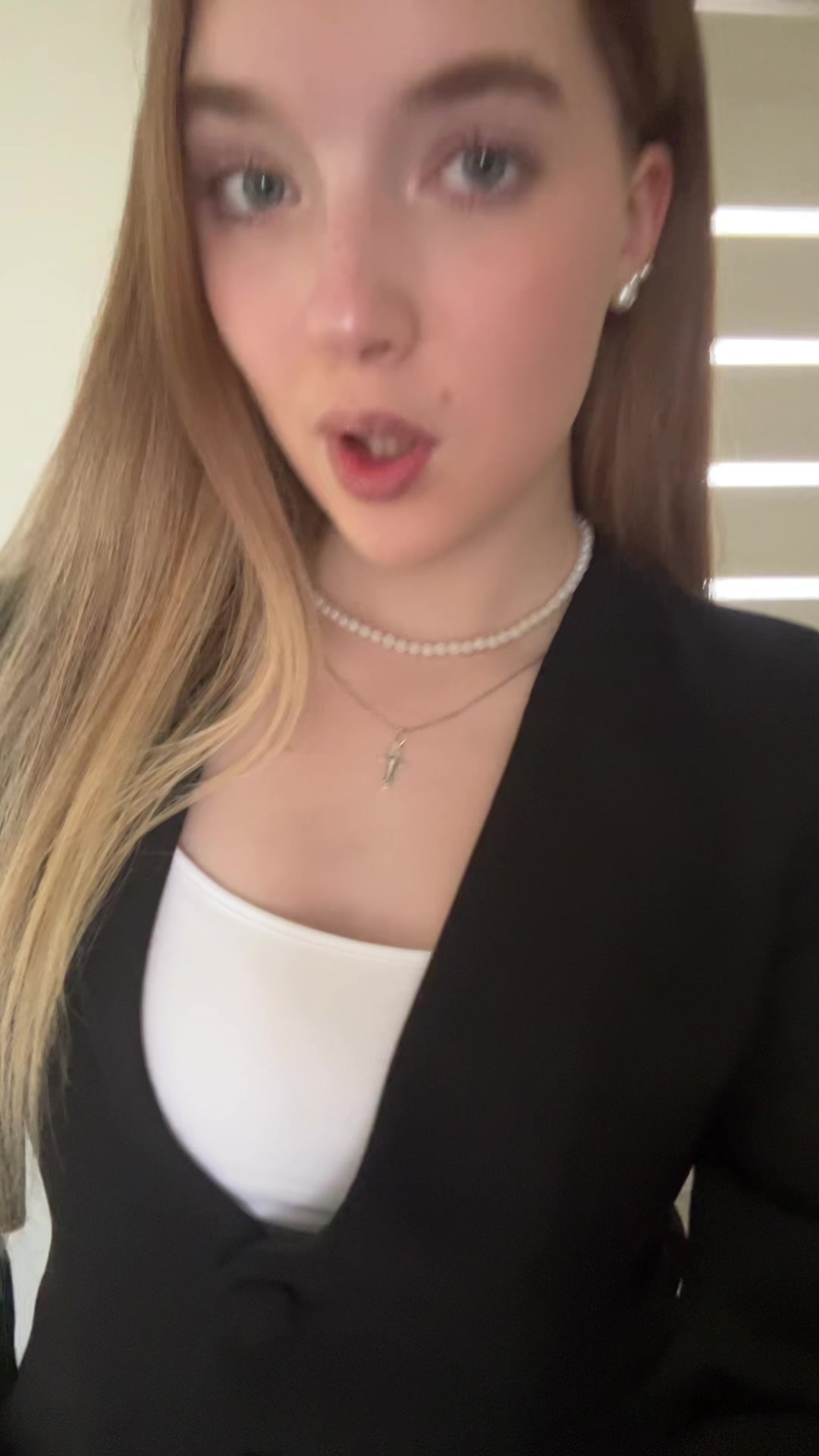 @даша