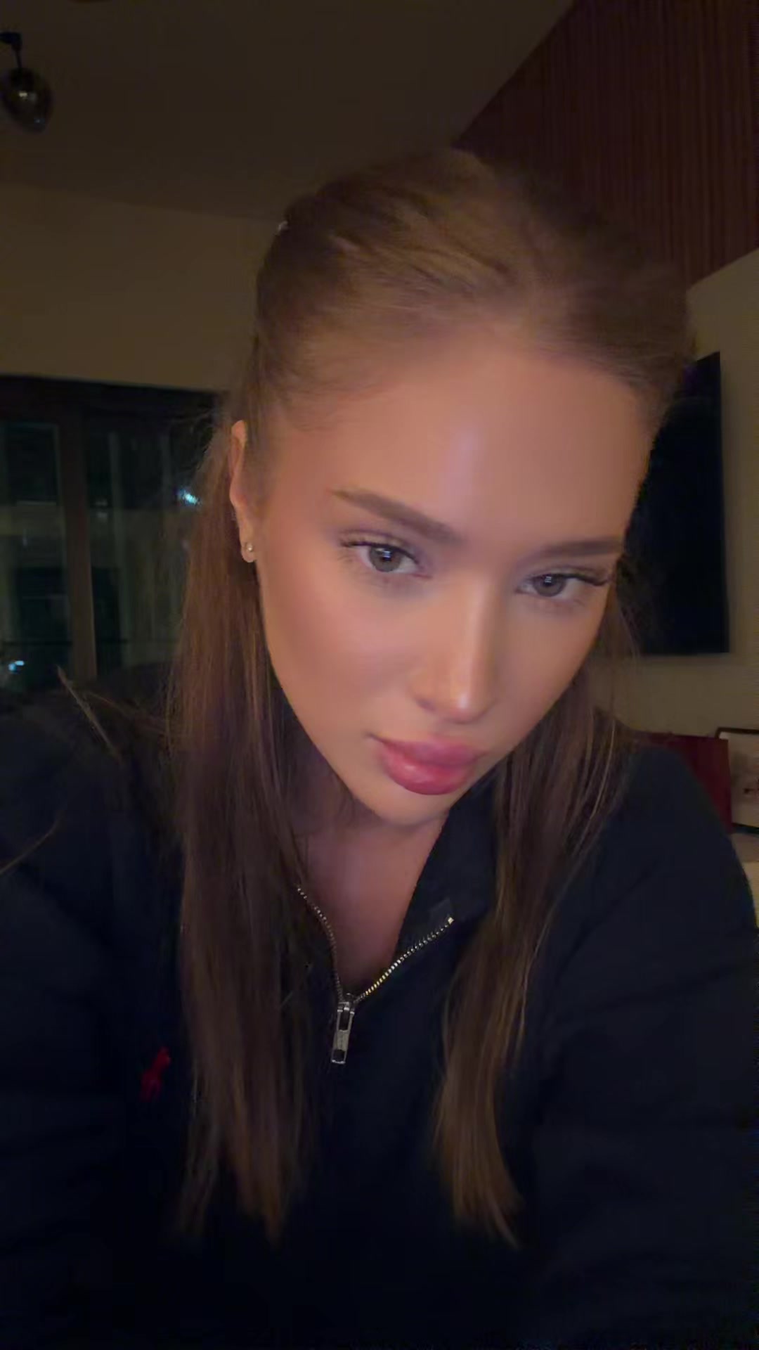 @Yana🩰🫧