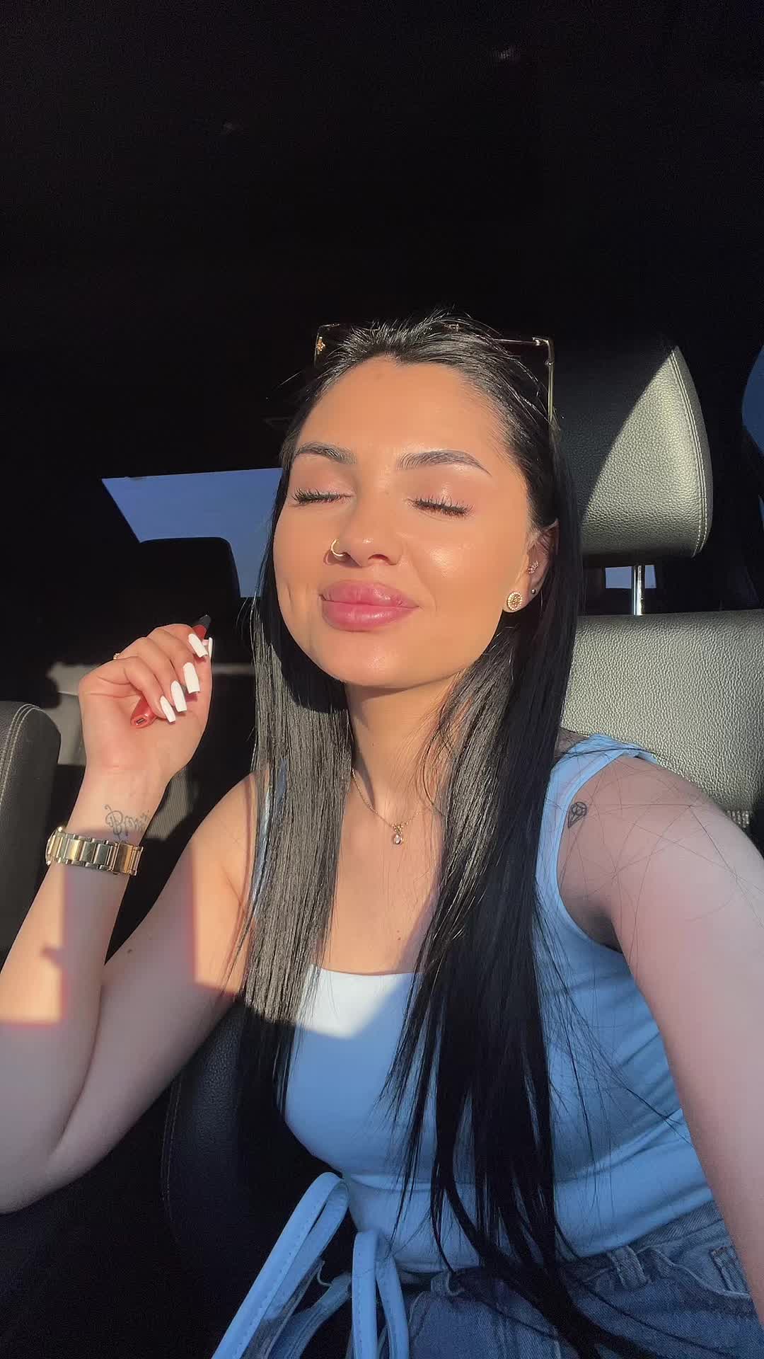 @Alina F. Yonella