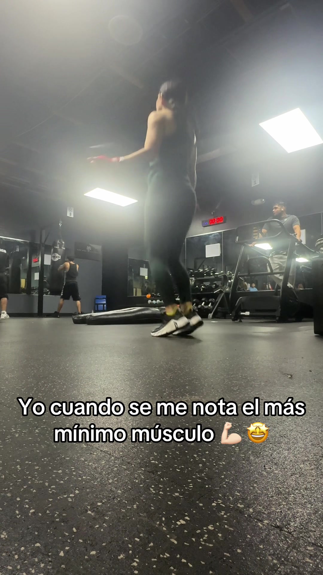 @Tania