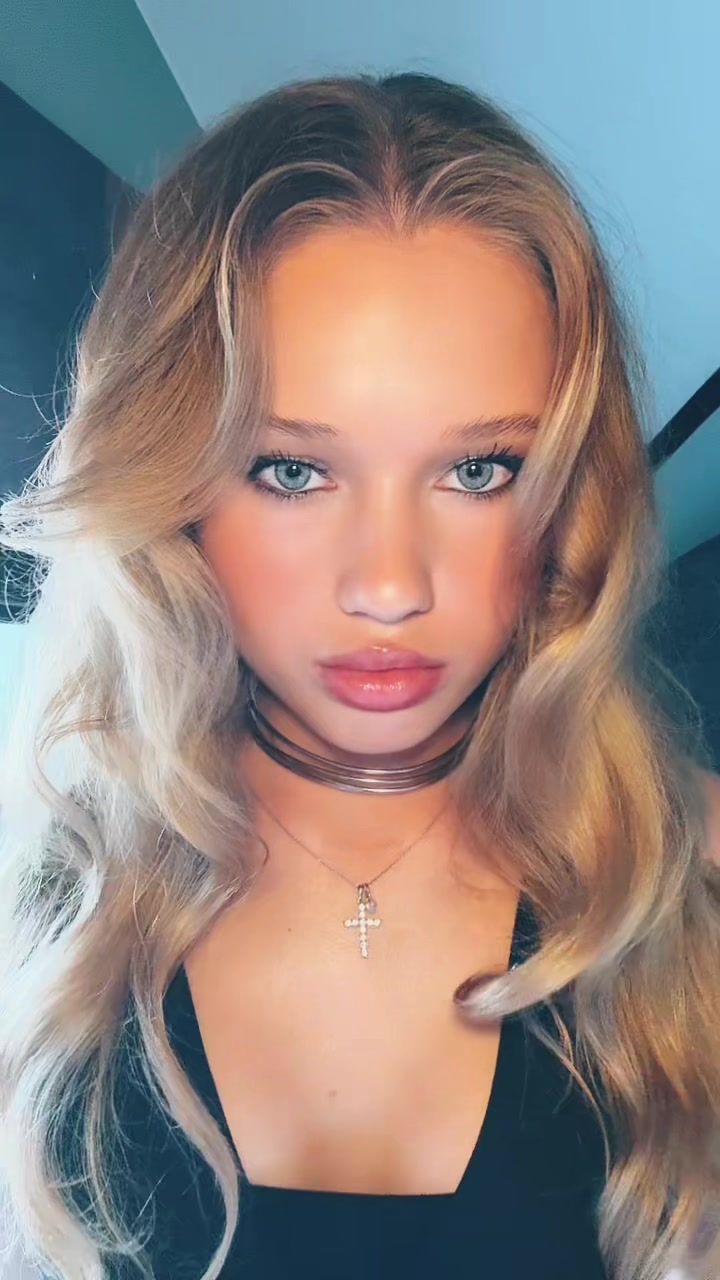@Barbara🧿