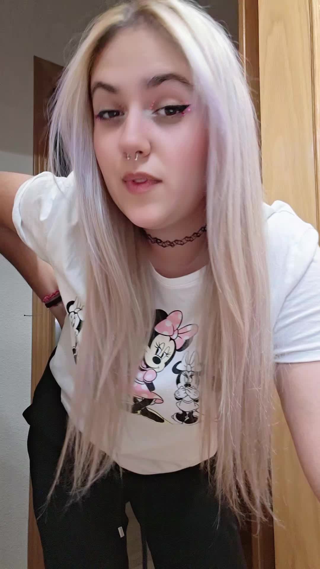@Se&ntilde;oritaEsme