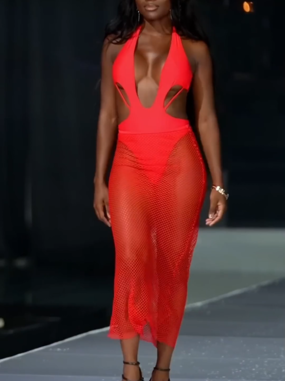 @FASHIONUDIRA
