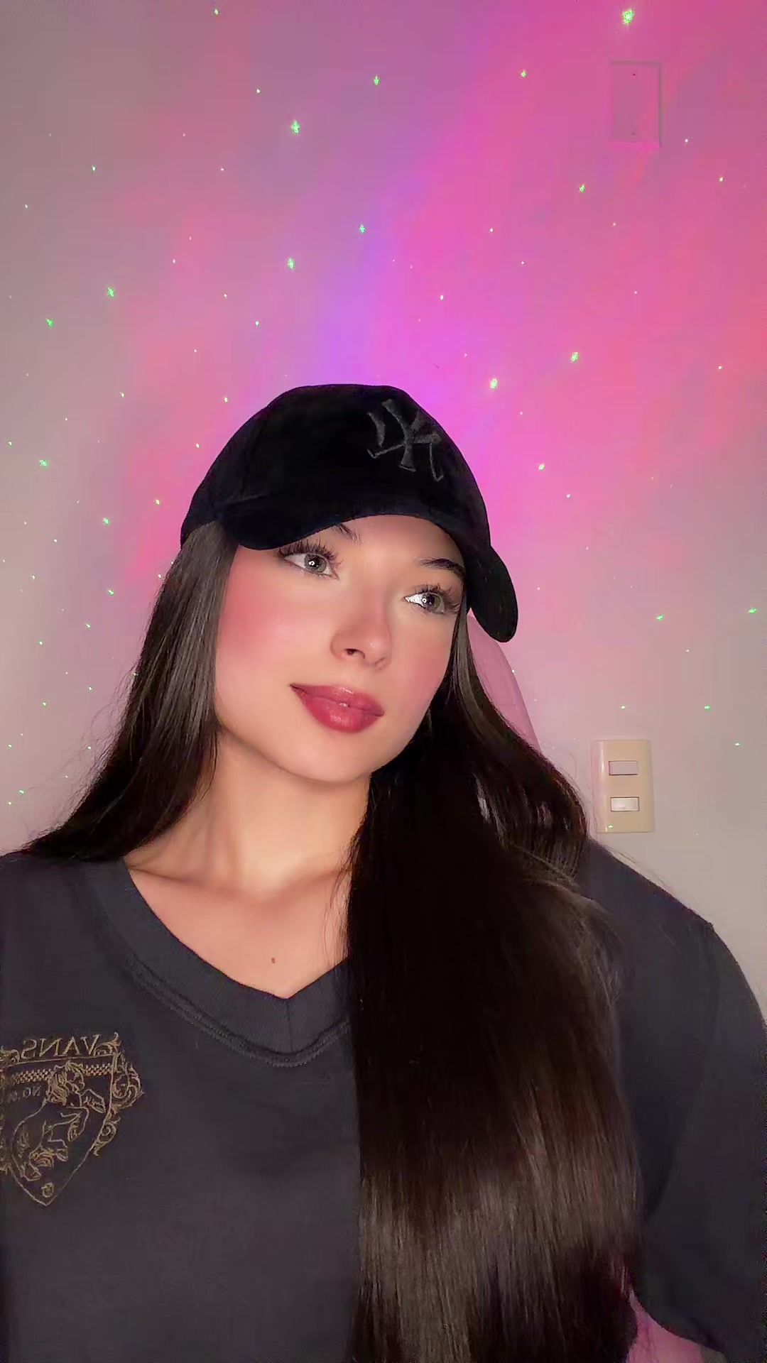 @𝐌𝐄𝐋𝐀𝐍𝐘 ✨