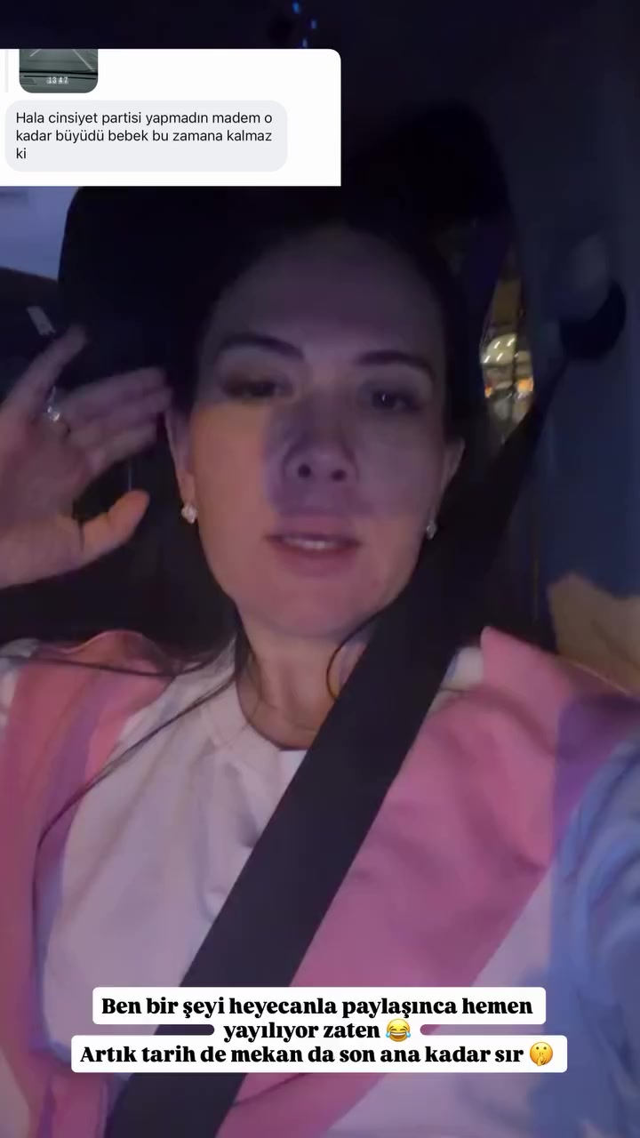 @Özlem Öz Arşiv Fan