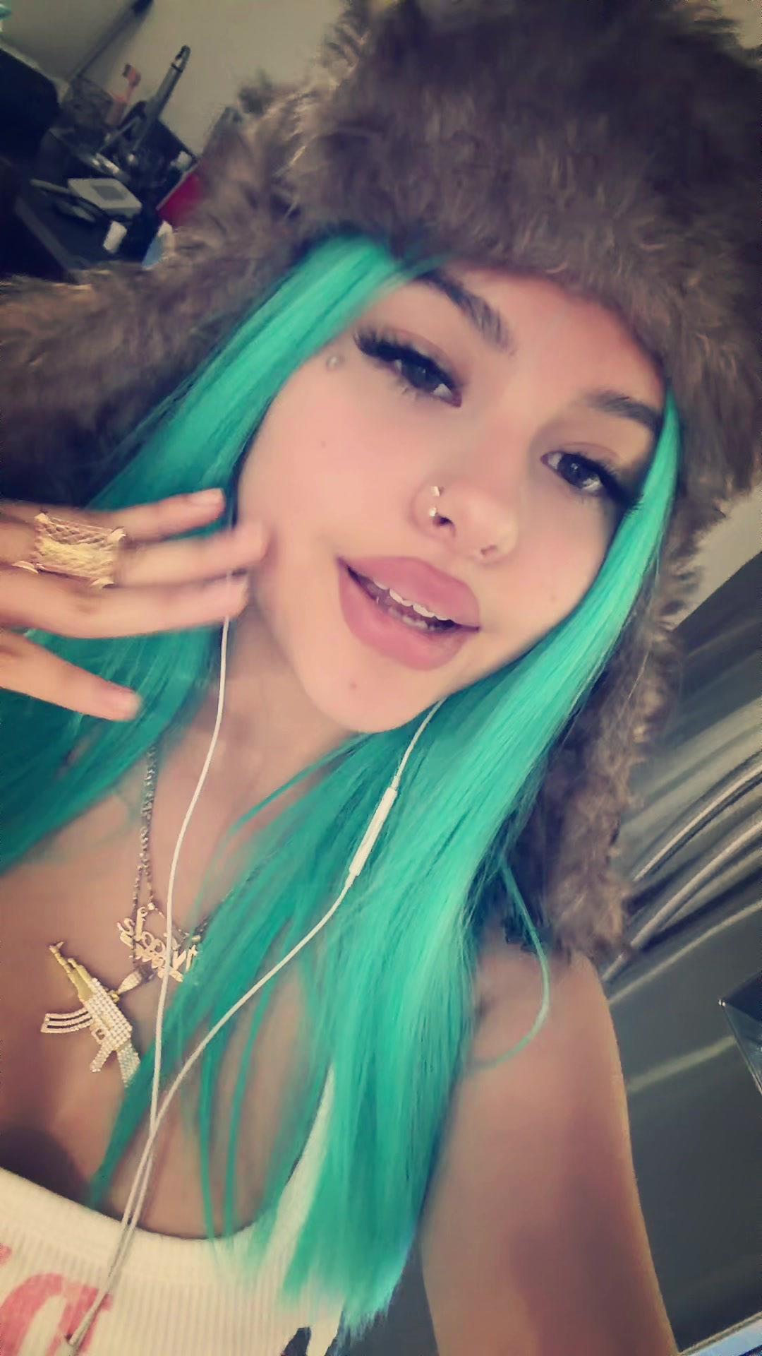 @𝓷𝓲𝓬𝓴𝓲 ❦