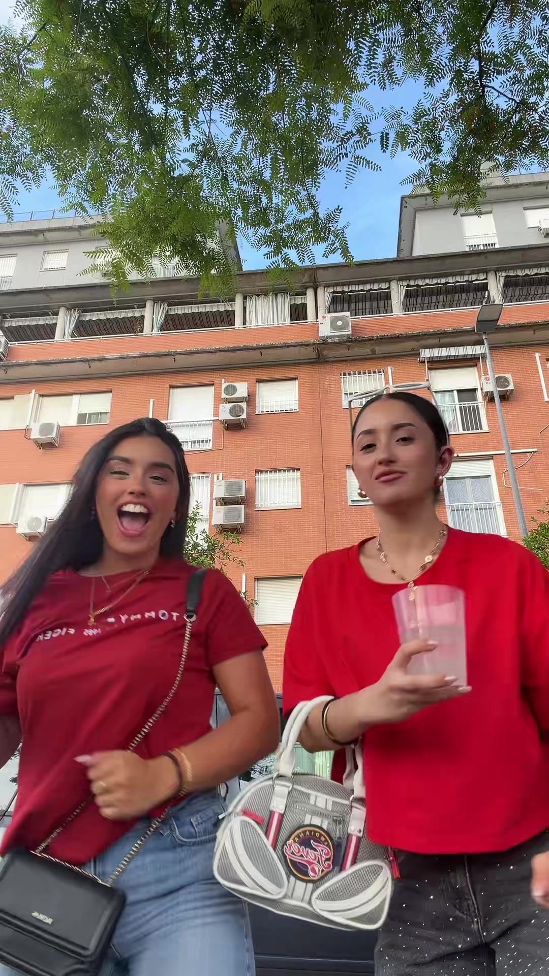 @I S A B E L L A