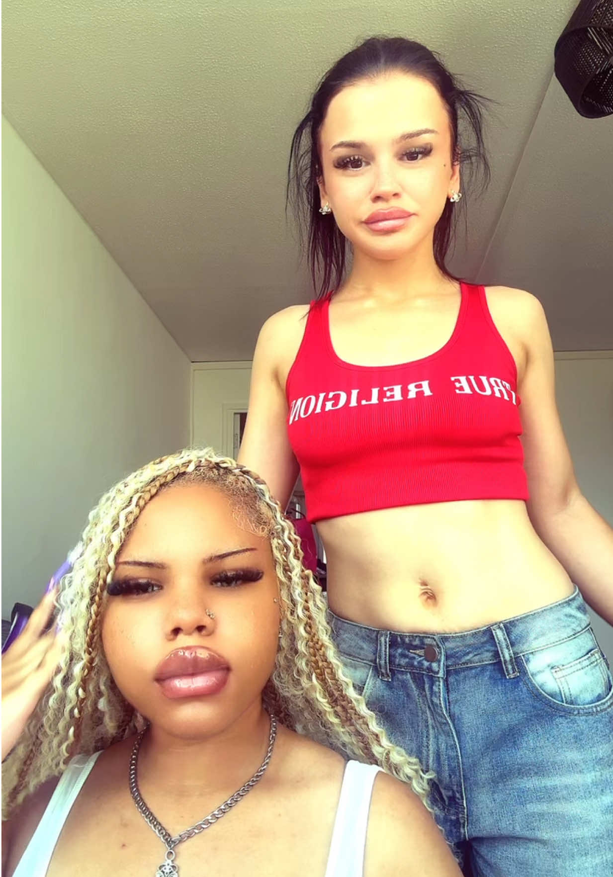 @𝐀𝐚𝐥𝐢𝐞𝐧𝐁𝐫𝐚𝐚𝐭👽🫟