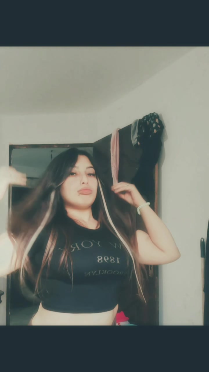 @Nut Ella