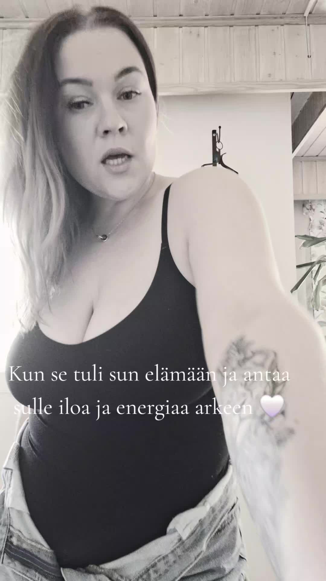 @NOORA 💫