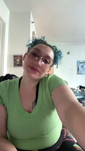 @JustaContentHouse