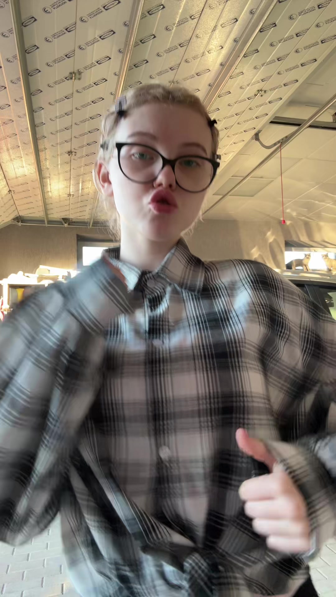 @рия вэсликс <33