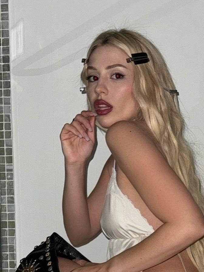@ClubAvaMax