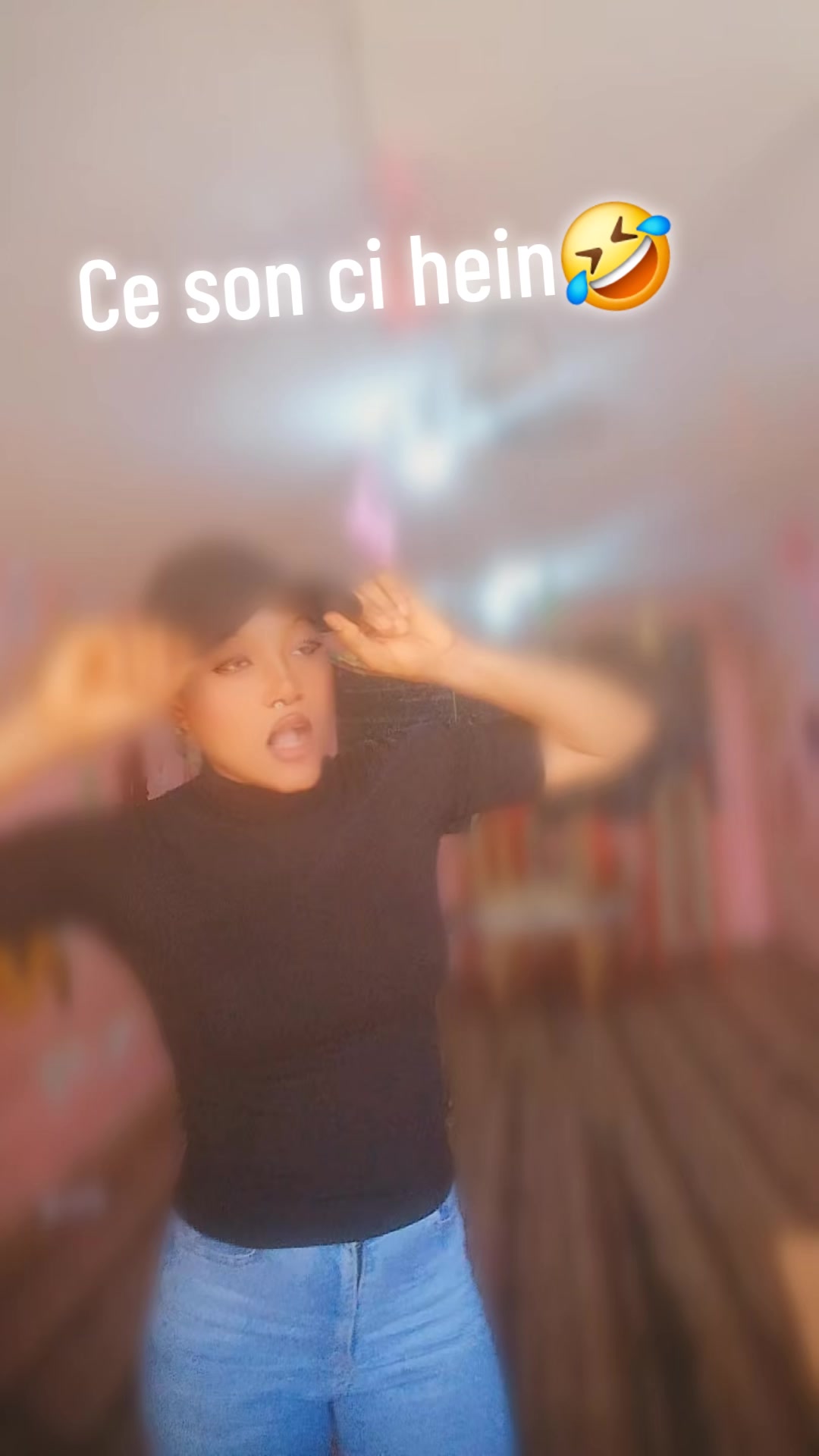 @LOVELY GIRL