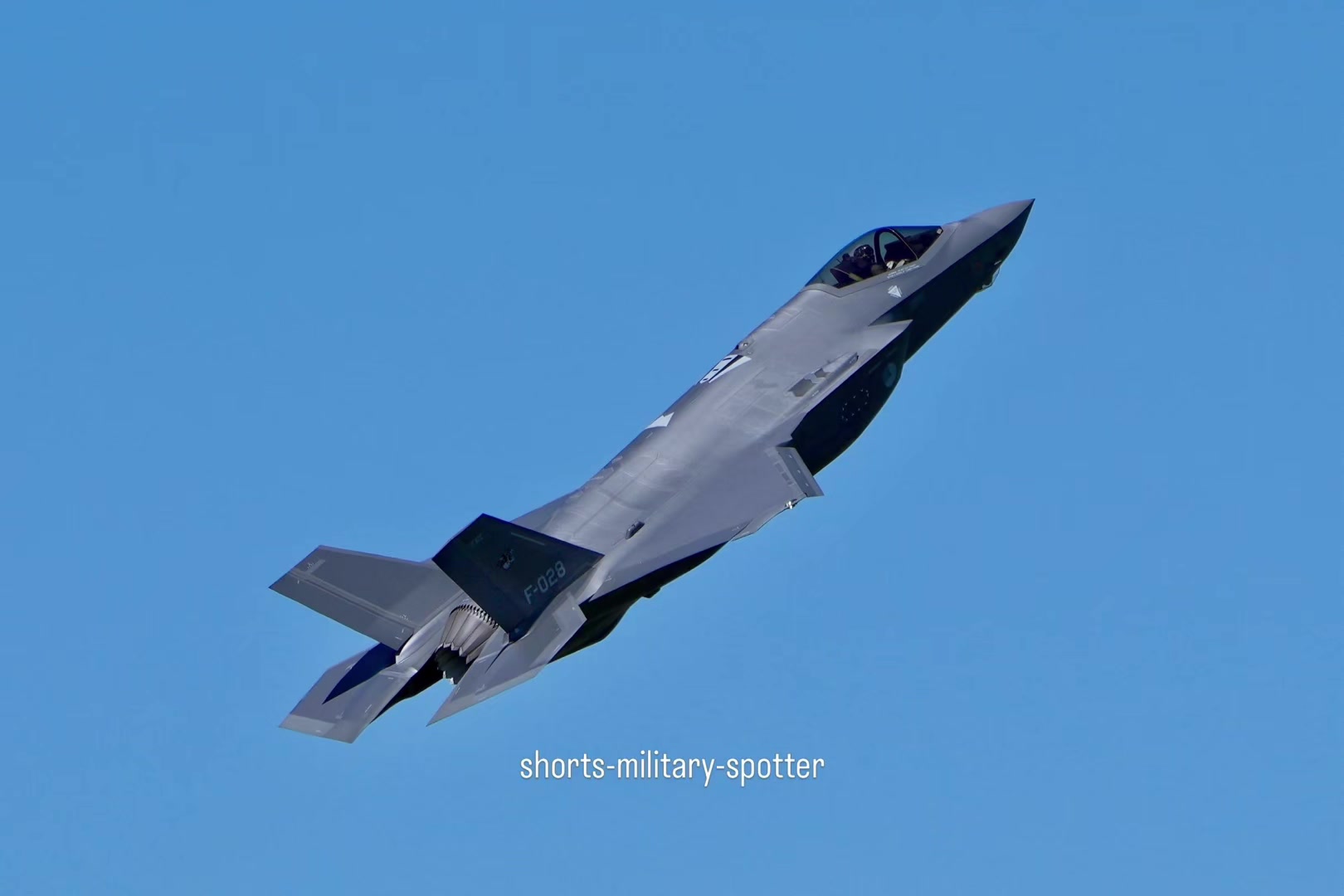 @shorts-military-spotter
