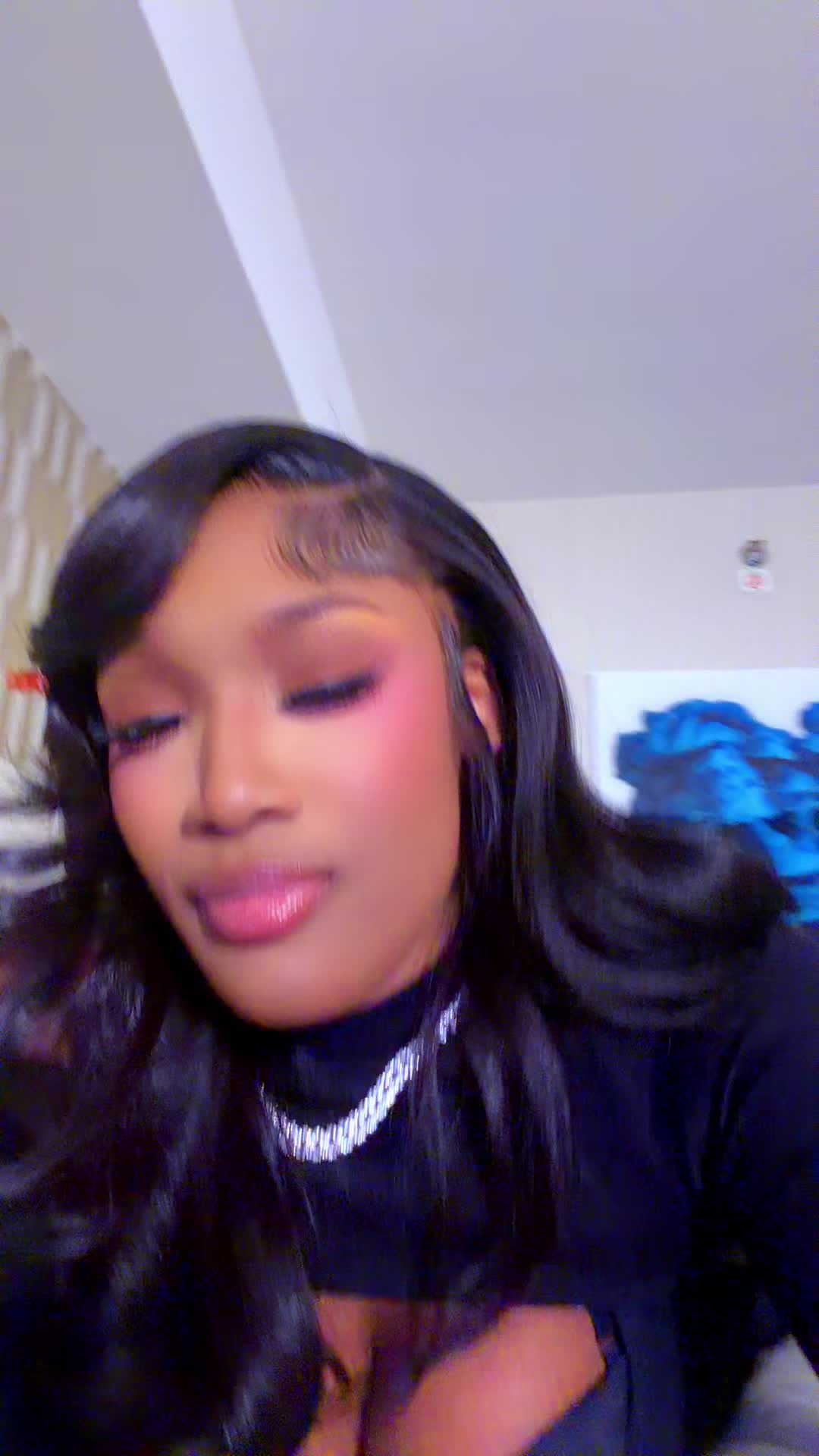 @TheRealTinkaabellaaa🧡