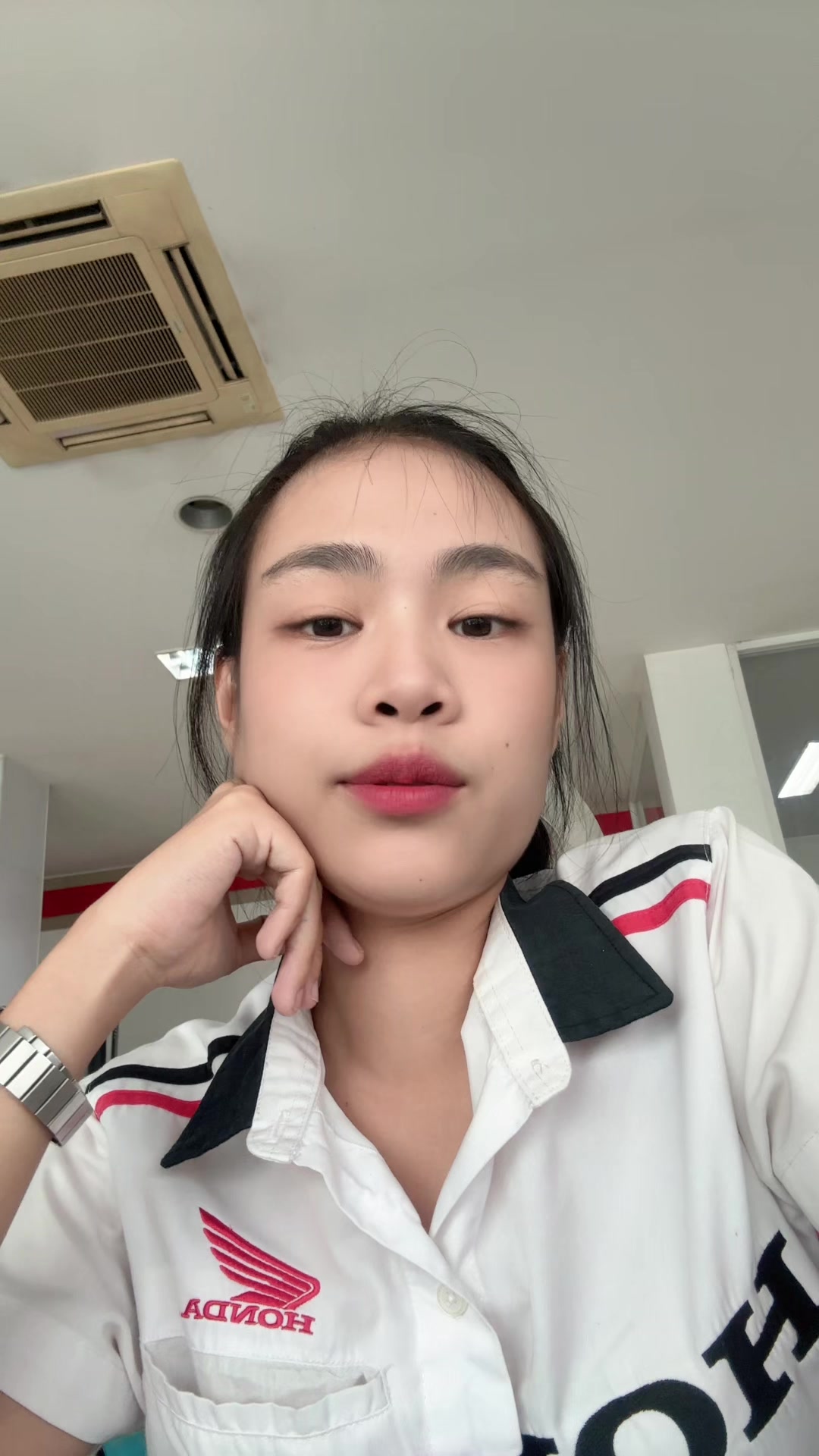 @ploypat12